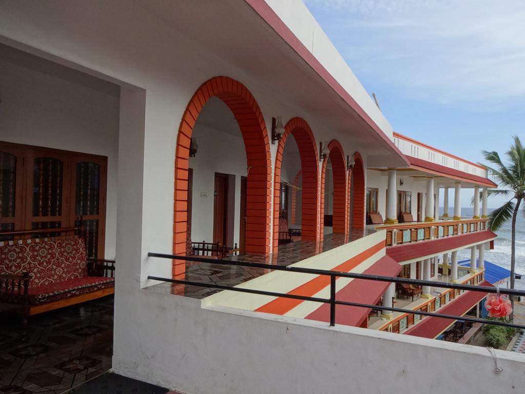 Hotel Sea View Palace - The Beach Hotel Kovalam Luaran gambar