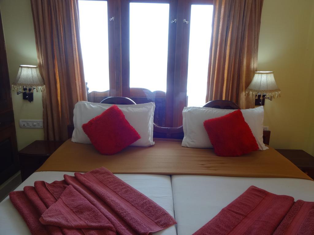 Hotel Sea View Palace - The Beach Hotel Kovalam Luaran gambar