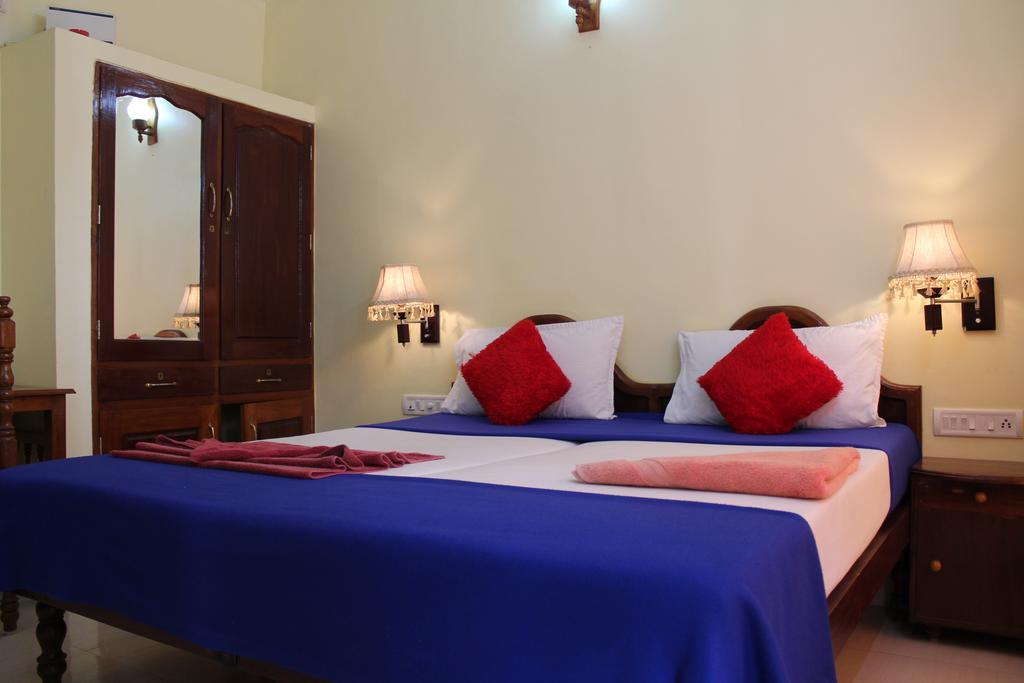 Hotel Sea View Palace - The Beach Hotel Kovalam Luaran gambar