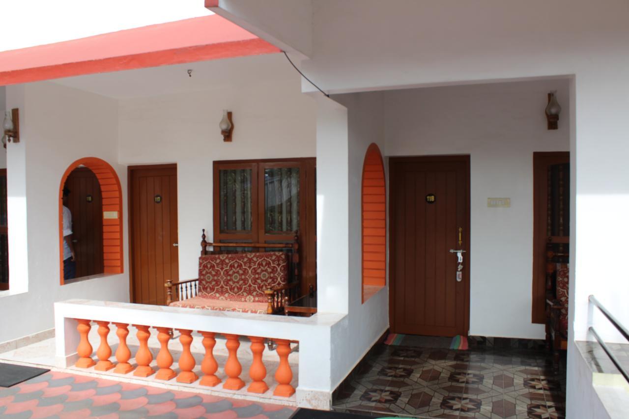 Hotel Sea View Palace - The Beach Hotel Kovalam Luaran gambar