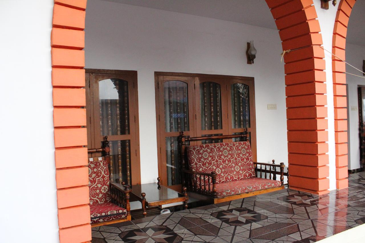 Hotel Sea View Palace - The Beach Hotel Kovalam Luaran gambar