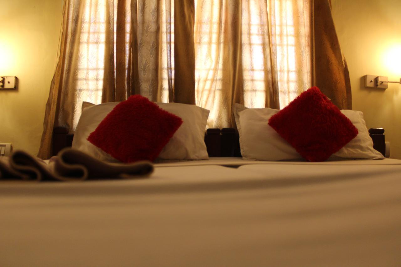 Hotel Sea View Palace - The Beach Hotel Kovalam Luaran gambar