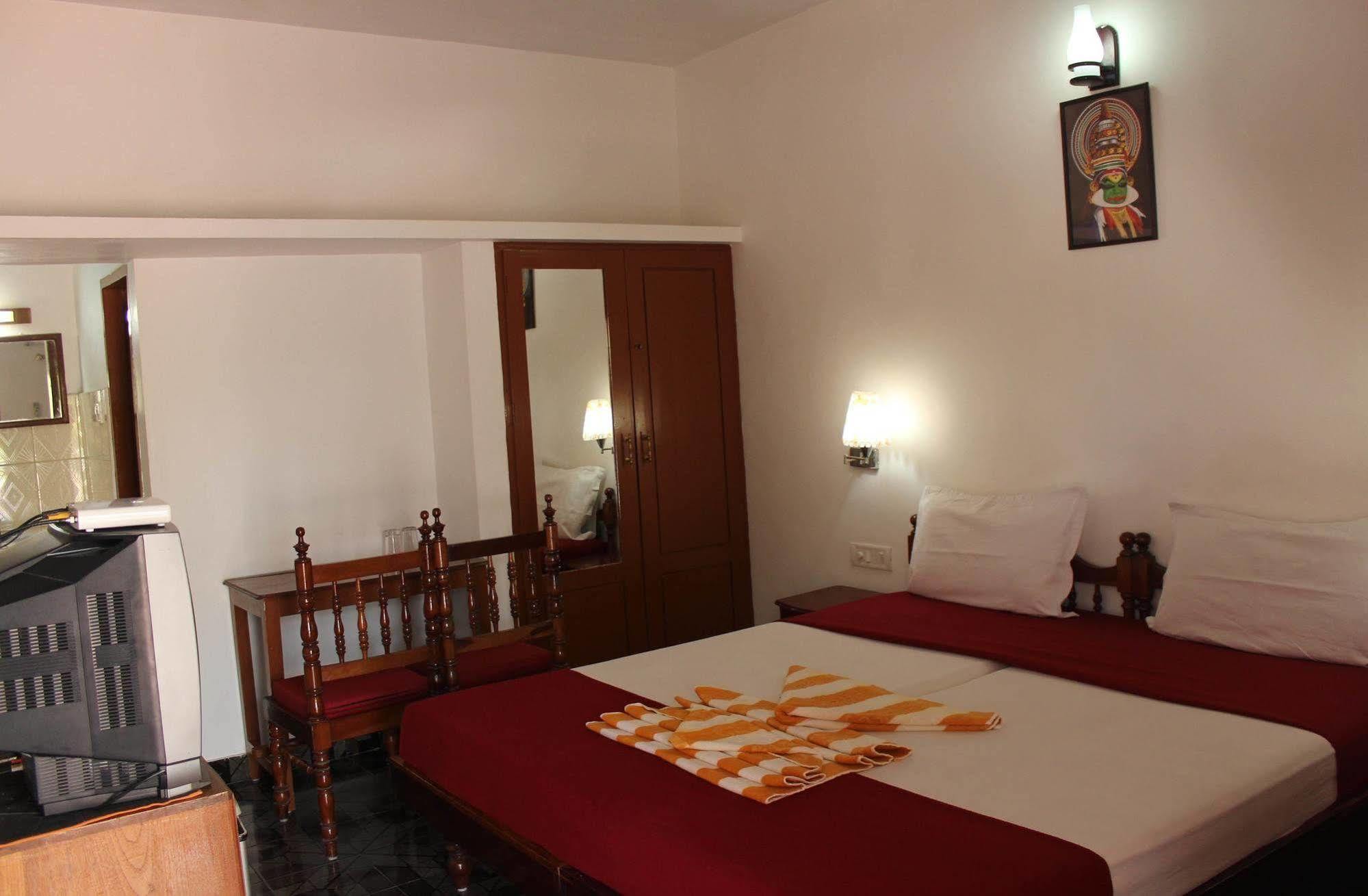 Hotel Sea View Palace - The Beach Hotel Kovalam Luaran gambar