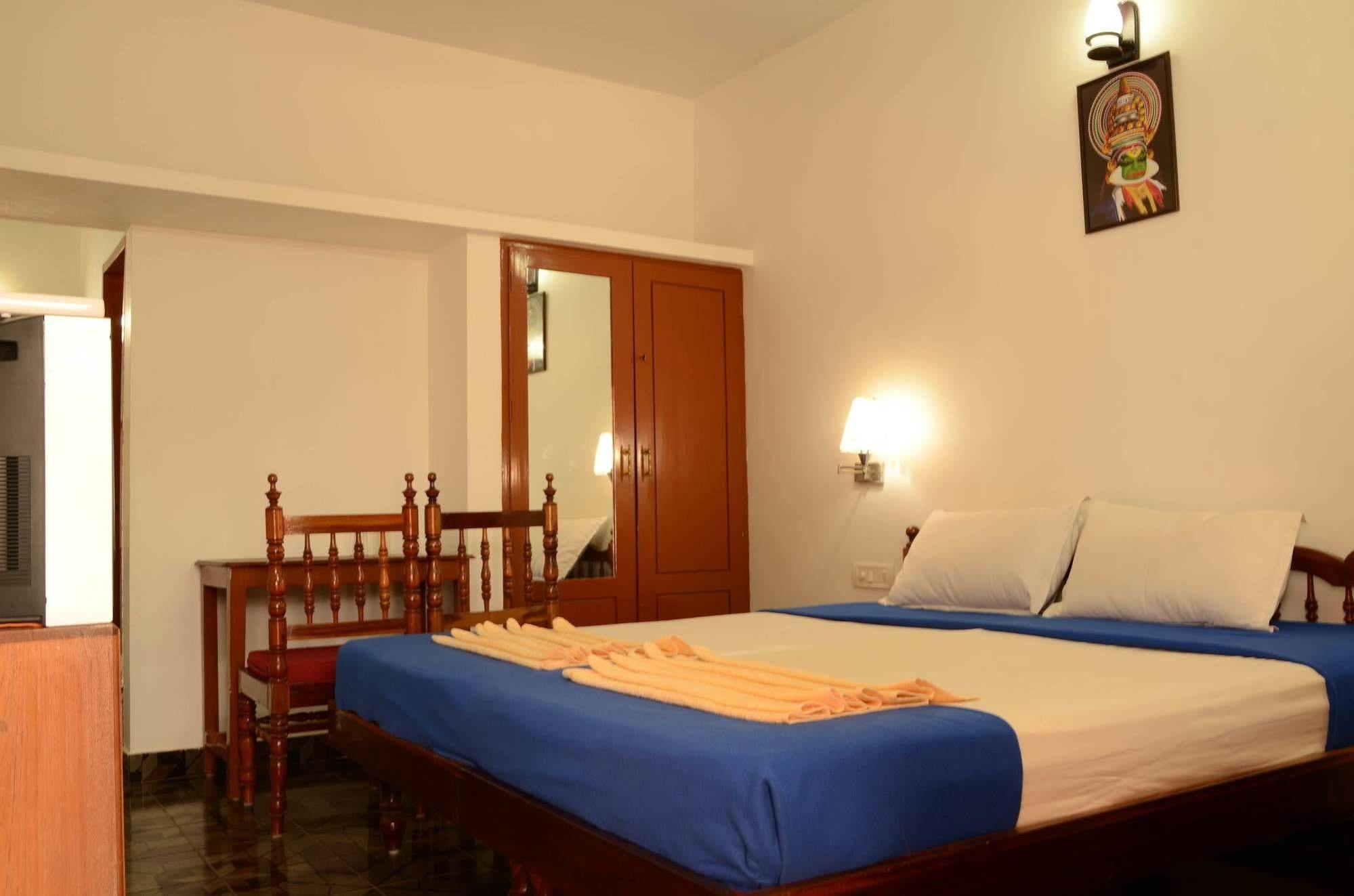 Hotel Sea View Palace - The Beach Hotel Kovalam Luaran gambar